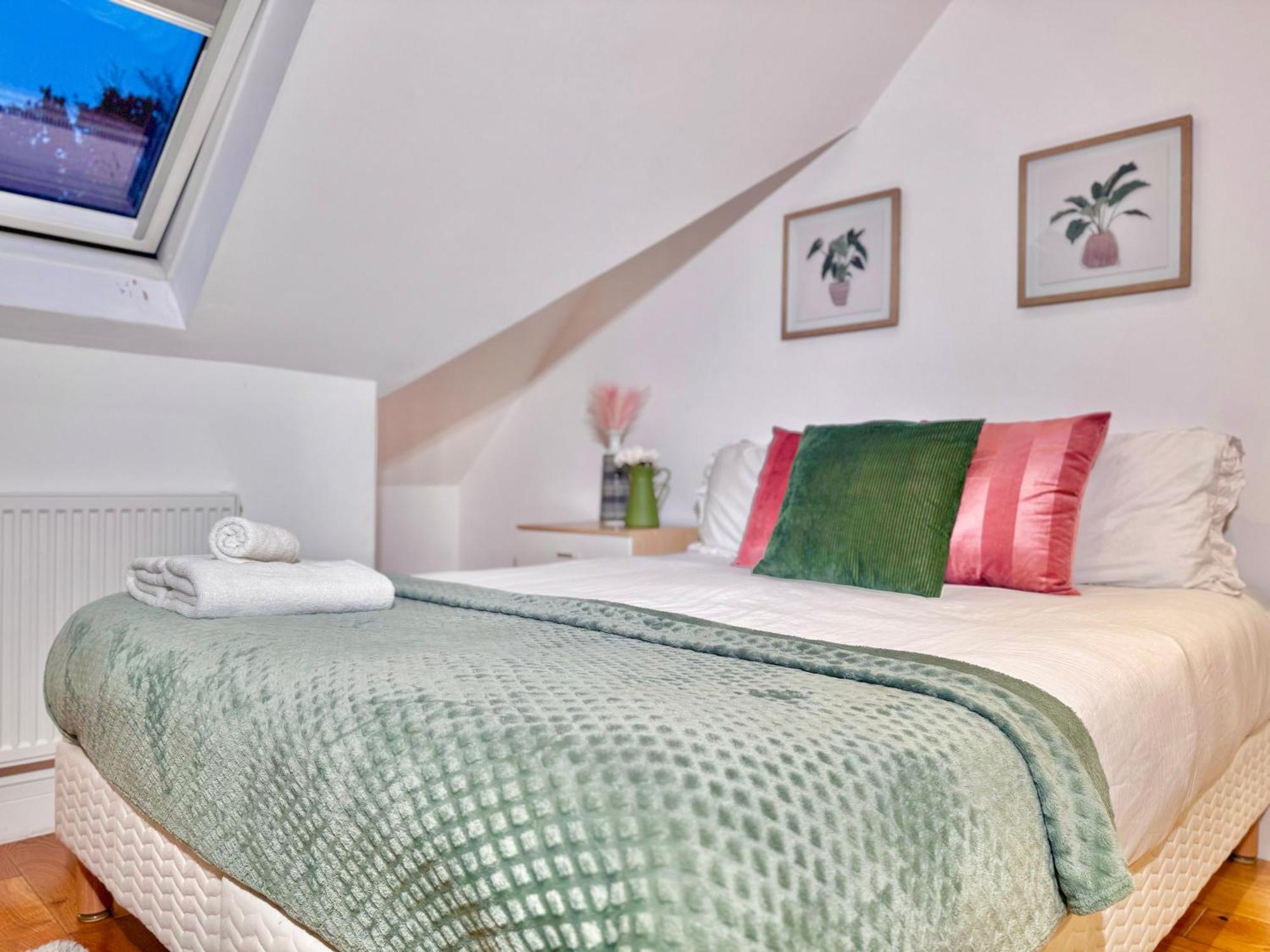 En-Suites With Free Parking 30Min To Central ลอนดอน ภายนอก รูปภาพ