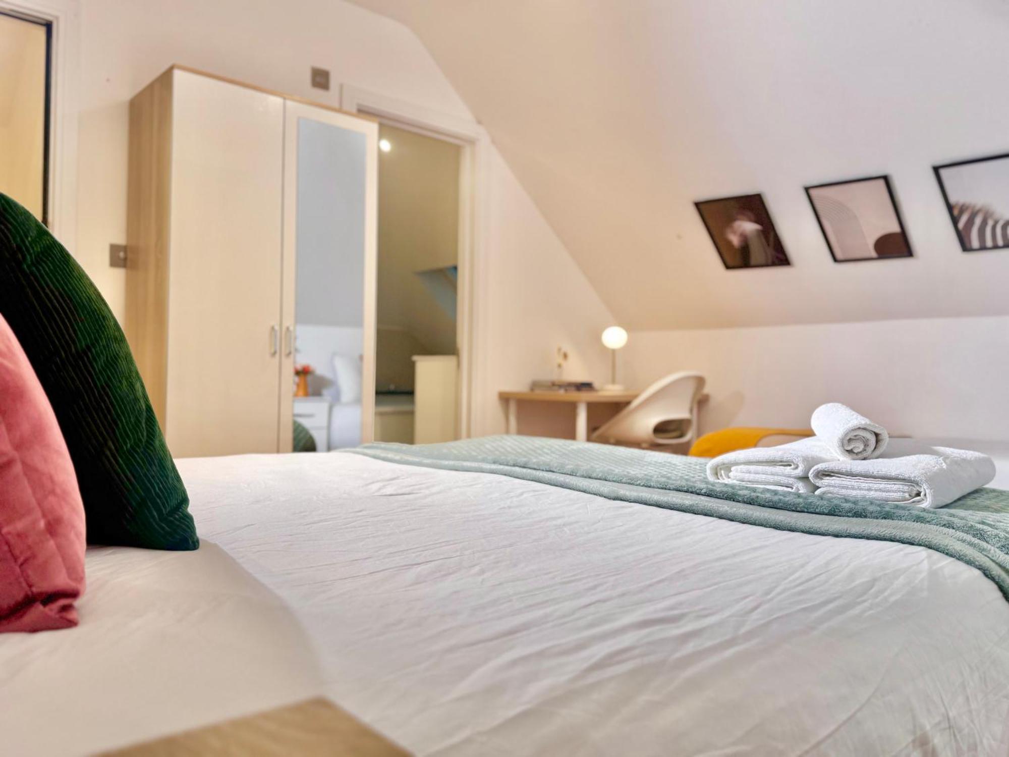 En-Suites With Free Parking 30Min To Central ลอนดอน ภายนอก รูปภาพ