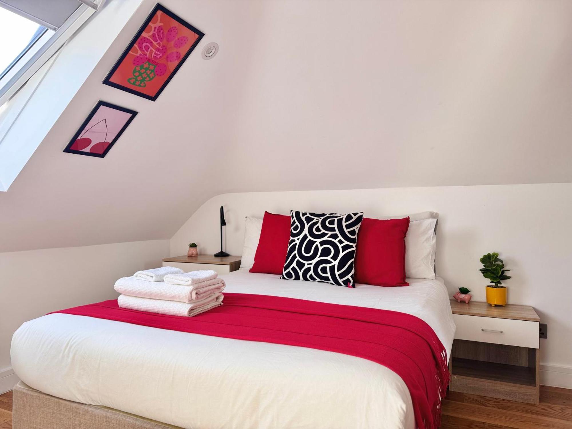 En-Suites With Free Parking 30Min To Central ลอนดอน ภายนอก รูปภาพ