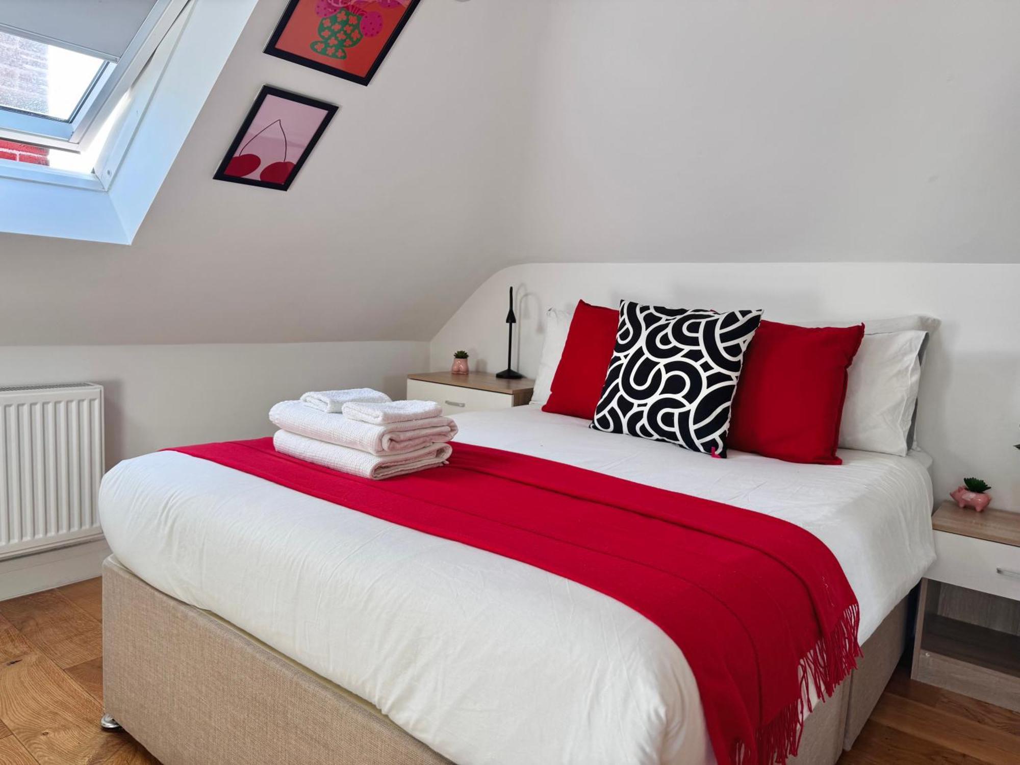 En-Suites With Free Parking 30Min To Central ลอนดอน ภายนอก รูปภาพ