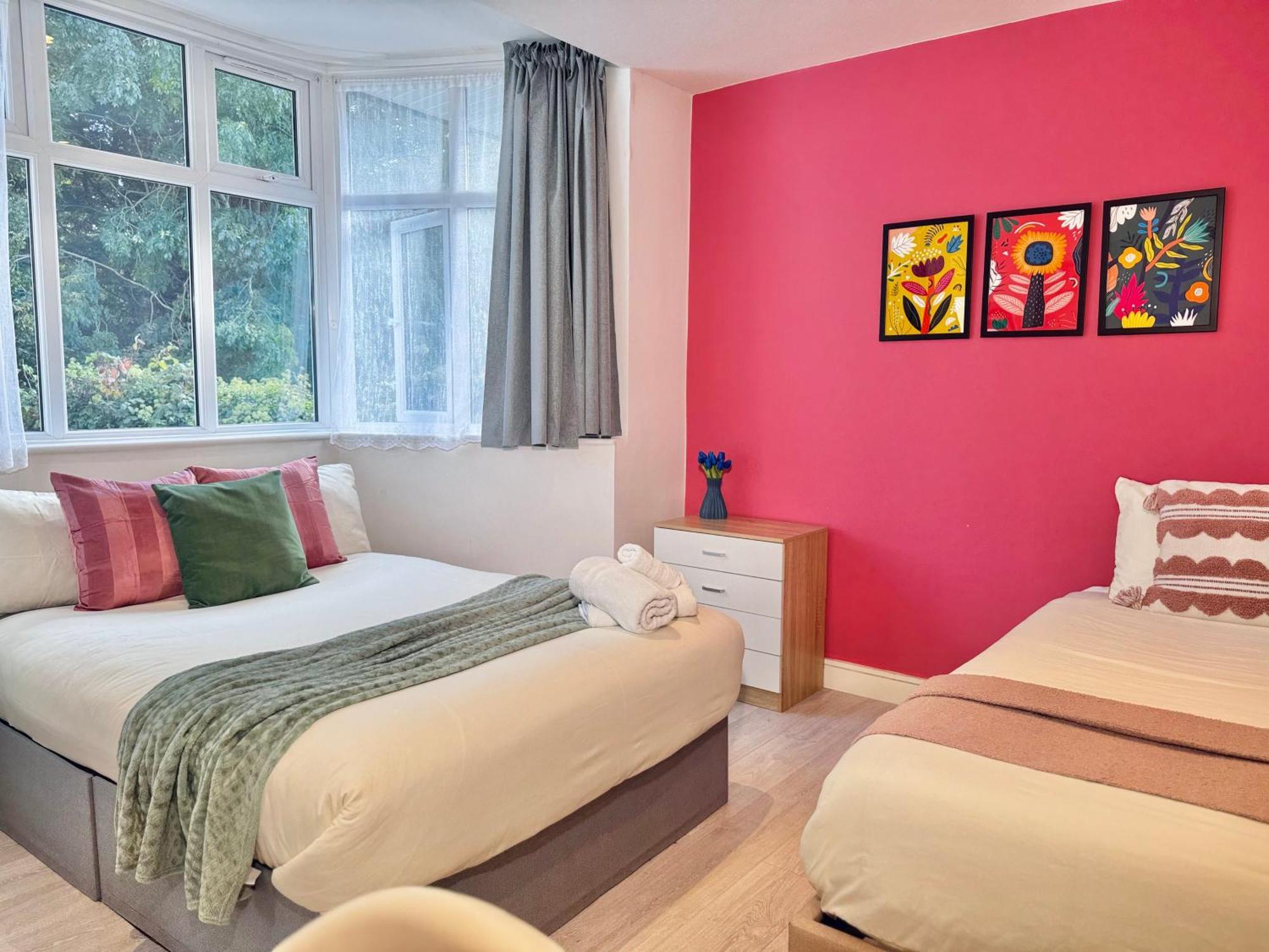 En-Suites With Free Parking 30Min To Central ลอนดอน ภายนอก รูปภาพ